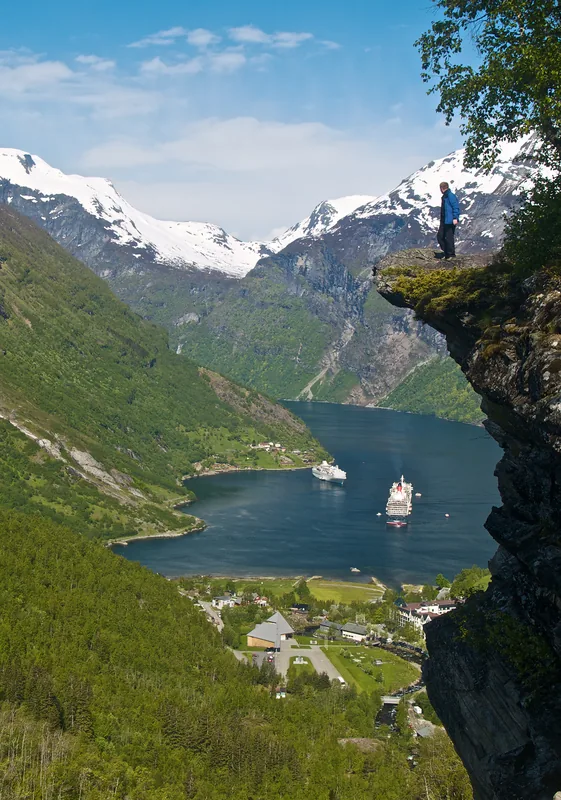 Norwegian Fjords — Łlesund (Norway)
