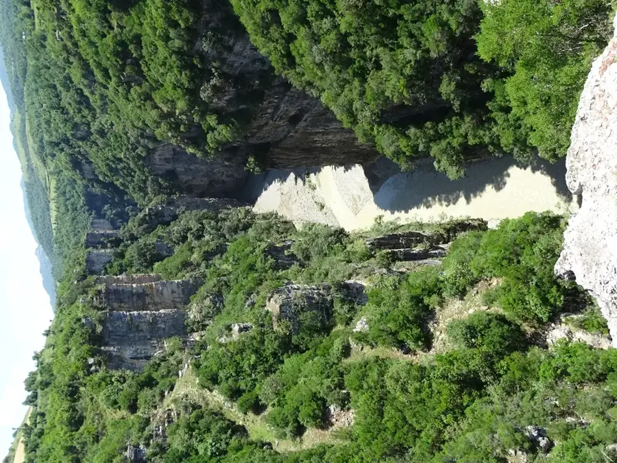 Osum Canyon — Berat (Albania)
