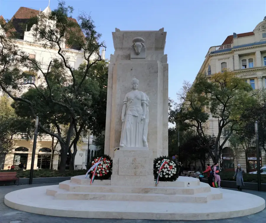 Nationales Märtyrerdenkmal — Tangail (Bangladesch)