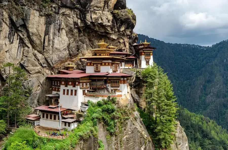 Centrul Național de Semințe Paro — Mănăstirea Phajoding (Bhutan)