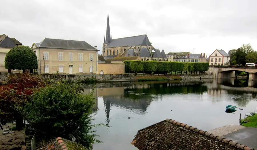 Nemours – city