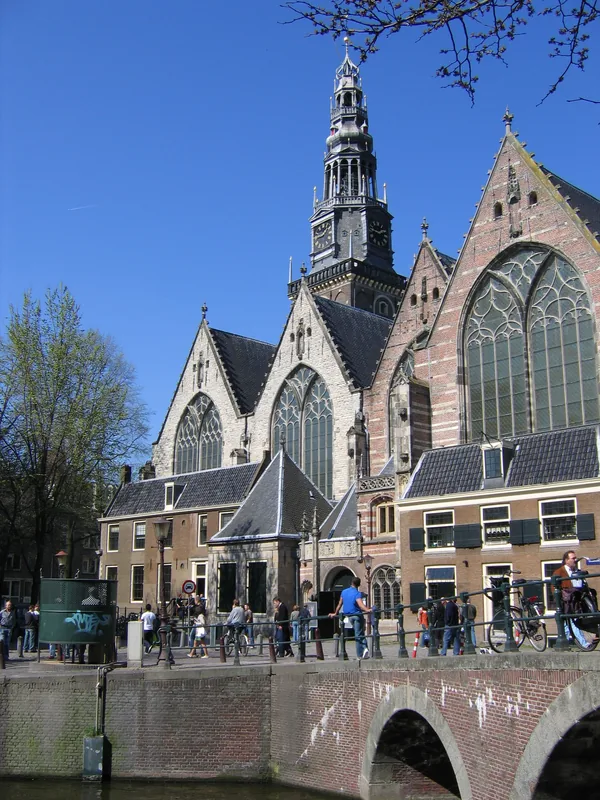 Oude Kerk Amsterdam — Zaanse Schans (Olanda)