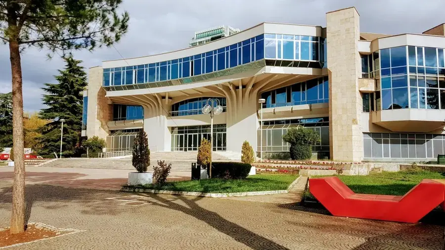 Palatul Congreselor din Niamey — Valea Dallol-Bosso (Niger)