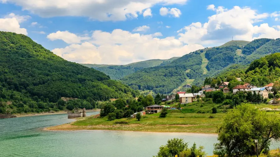 Mavrovo-See — Berg Korab (Albanien)