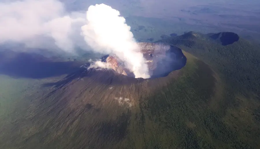 Nyiragongo — Nord-Kivusee (Ruanda)