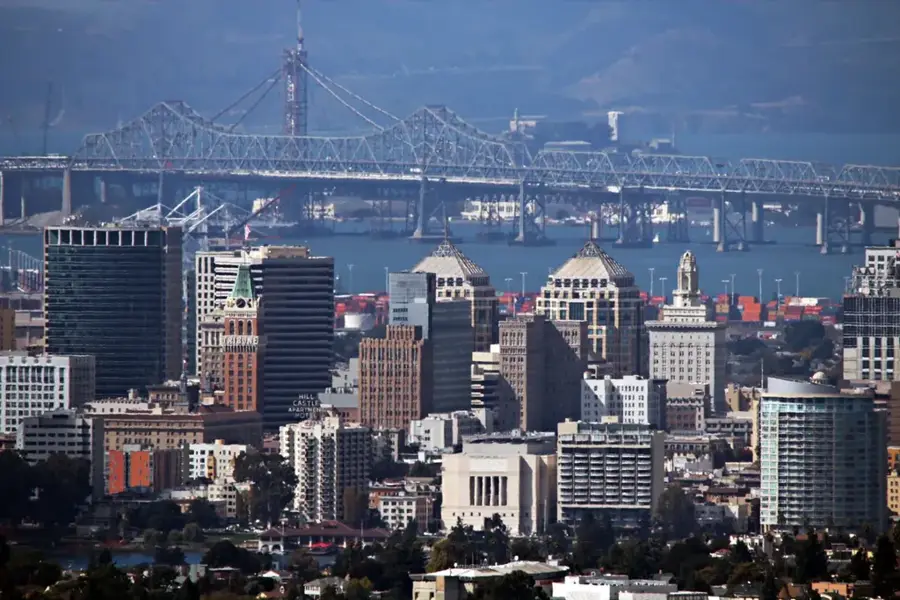 Oakland — Muntele Shasta (Statele Unite)
