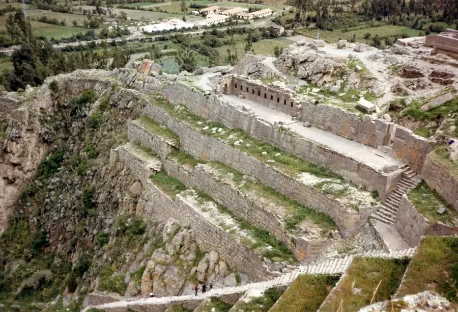 Ollantaytambo — Moray (Peru)