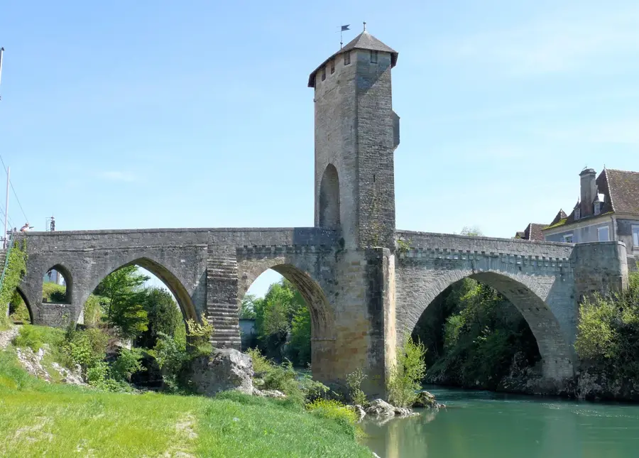 Orthez – city