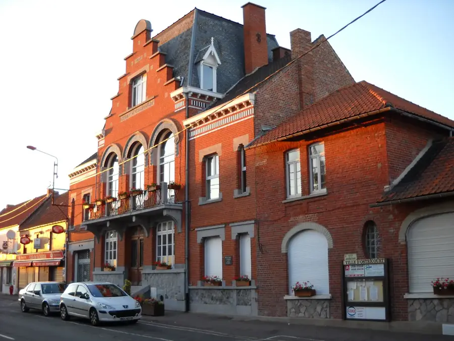 Ostricourt – city