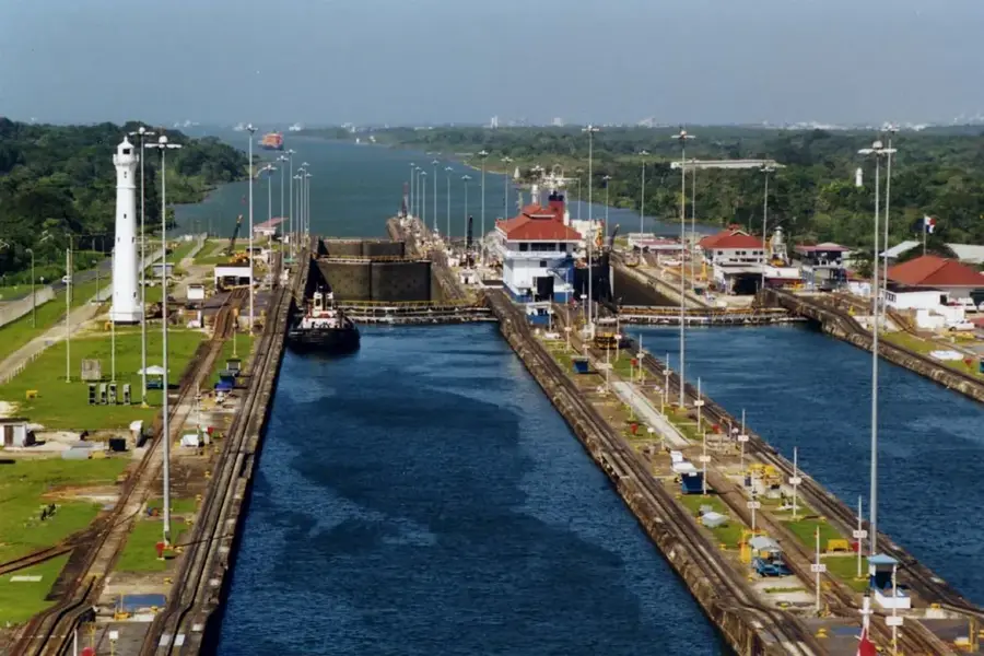Panama Canal — Boquete (Panama)