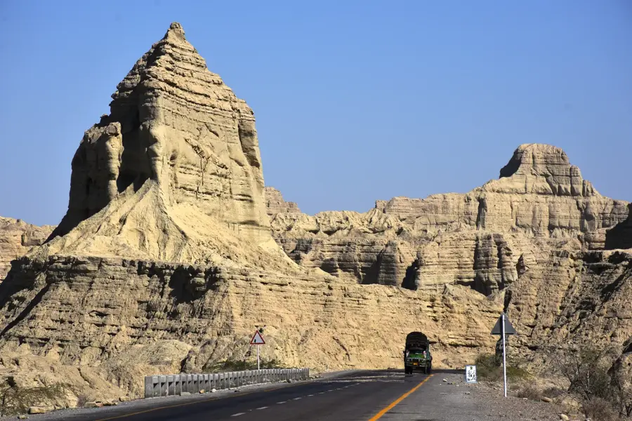 Hingol Nemzeti Park — Sui gázmező (Pakisztán)