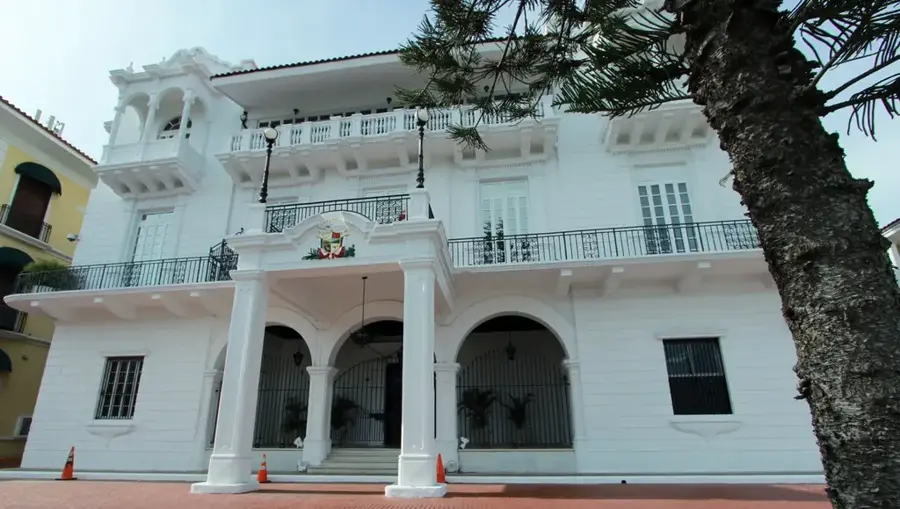 Palacio de las Garzas — Las Bóvedas (Panama)