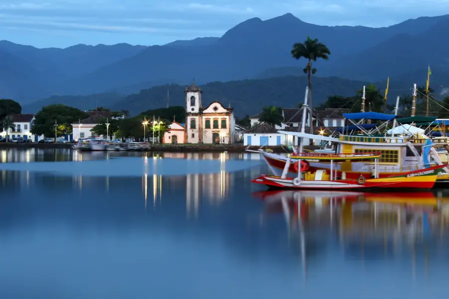 Historisches Zentrum von Paraty — Pico das Agulhas Negras (Brasilien)