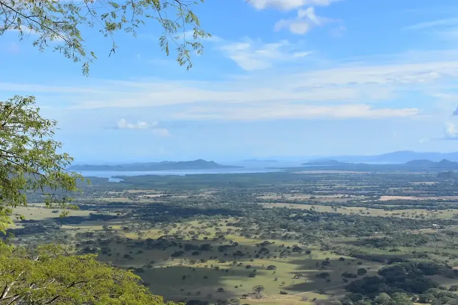 Parque Nacional El Boqueron — Monument to Memory and Truth (El Salvador)