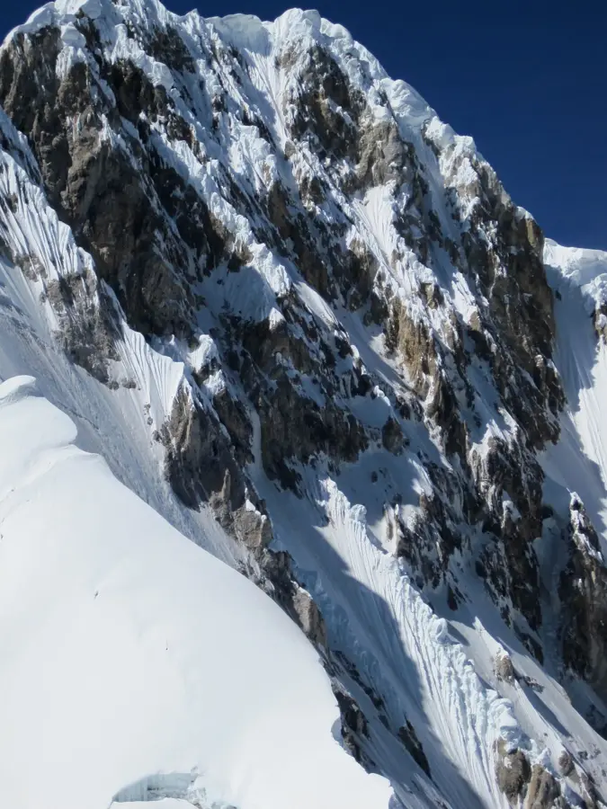 Siula Grande — Yerupajá (Peru)