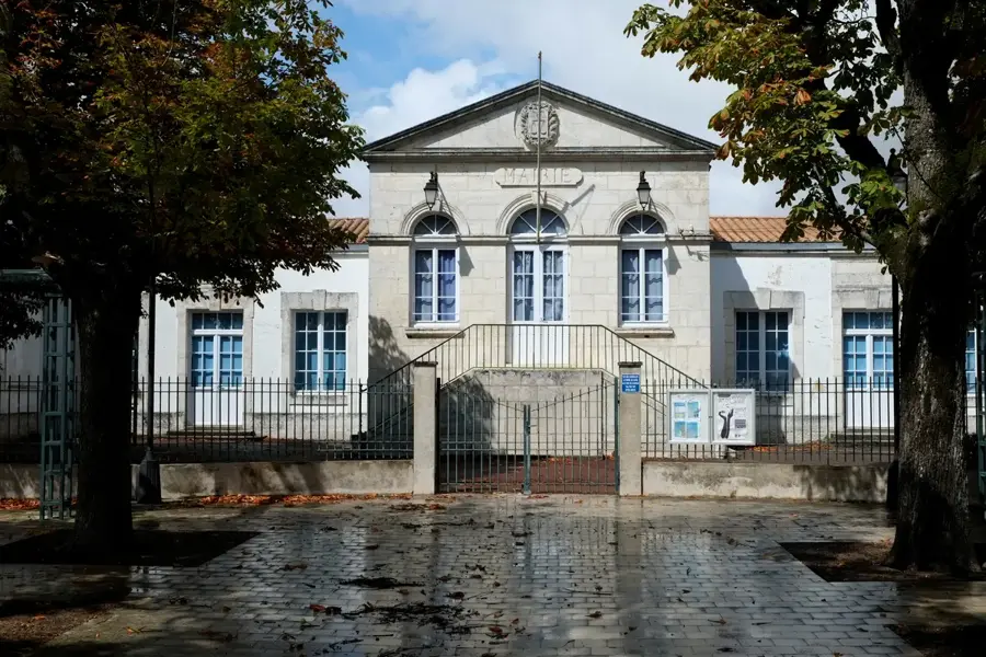 Périgny – city