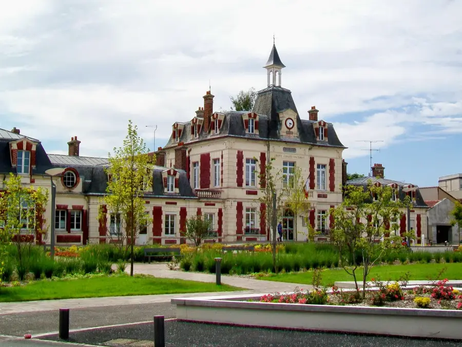 Persan – city