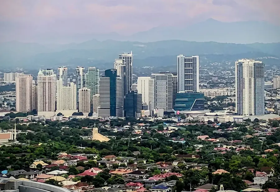 Eastwood City — Manila Ocean Park (Philippines)