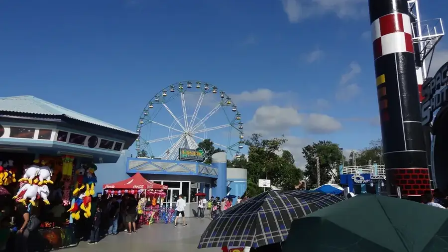 Enchanted Kingdom — Masungi Georeserve (Philippinen)