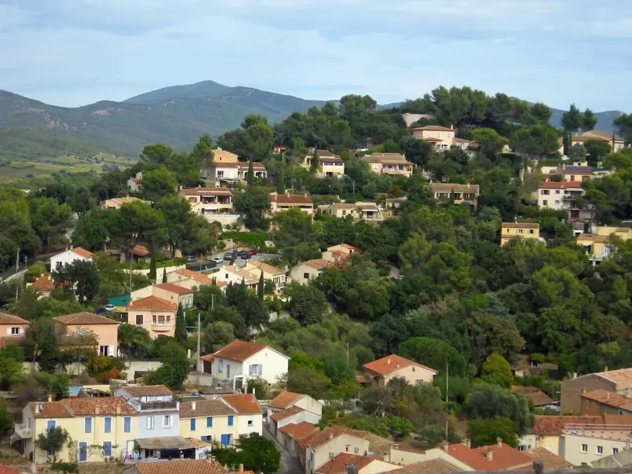 Pierrefeu-du-Var – city