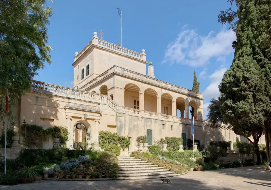 San Anton Palace — Ta' Qali Crafts Village (Malta)