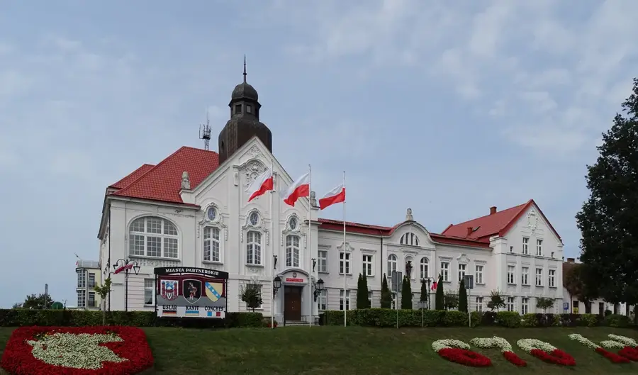Człuchów (Schlochau) — Dschebel Qara (Oman)