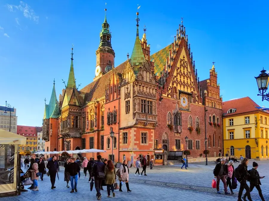 Primăria Veche din Wrocław — Platoul Mahra (Yemen)