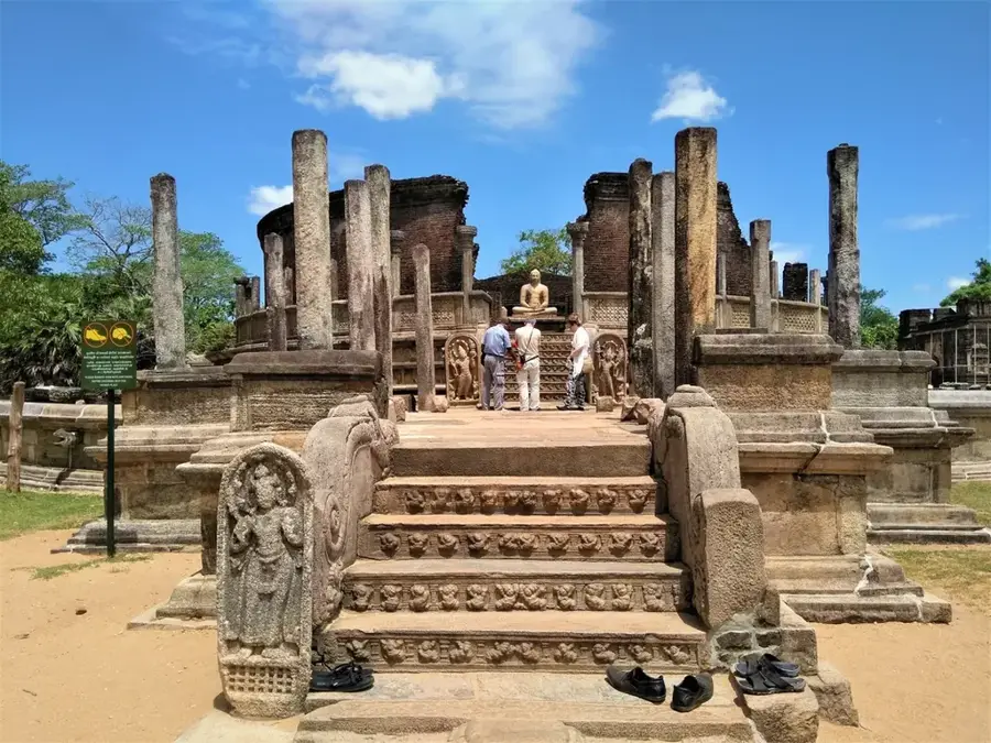 Antike Stadt Polonnaruwa — Mihintale (Sri Lanka)