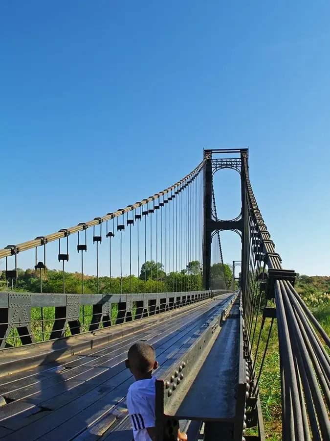 Kamoro-Hängebrücke