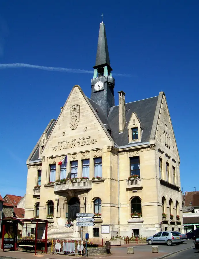 Pont-Sainte-Maxence – city