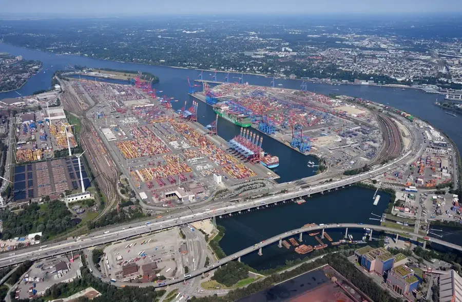 Eurogate Container Terminal Limassol — Akrotiri-Sumpf (Zypern)