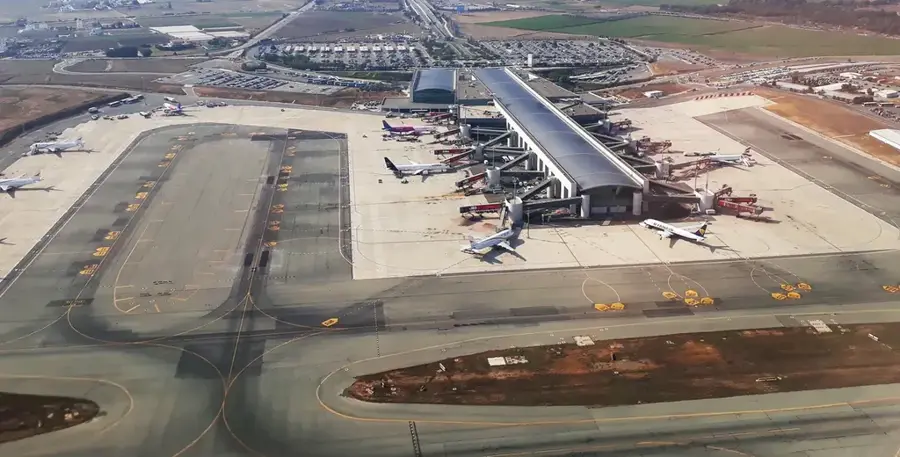 Internationaler Flughafen Larnaca (LCA) — Festung von Larnaca (Zypern)