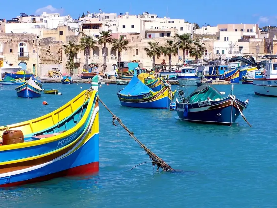Hafen von Marsaxlokk (Fischerdorf) — St. Thomas Bucht (Malta)