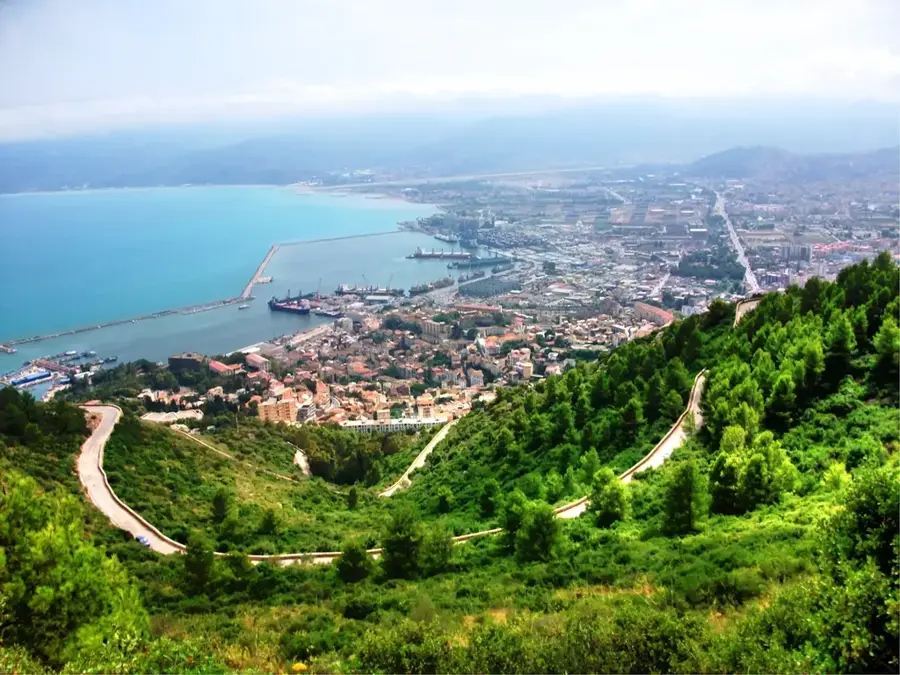 Hafen von Bejaia — Béjaïa (Algerien)