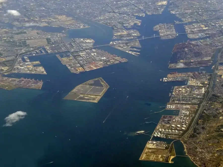 Port of Nagoya — Yokkaichi Industrial Complex (Japan)