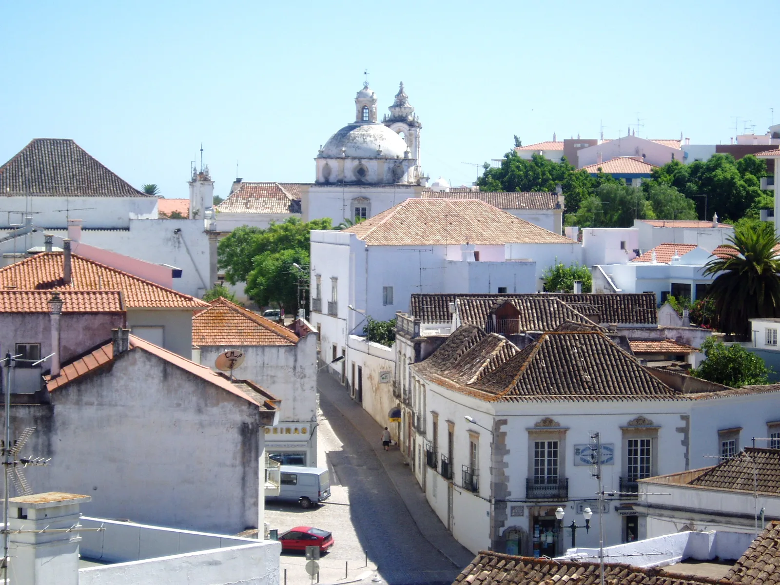 Luz de Tavira — Mikumi-Savanne (Tansania)