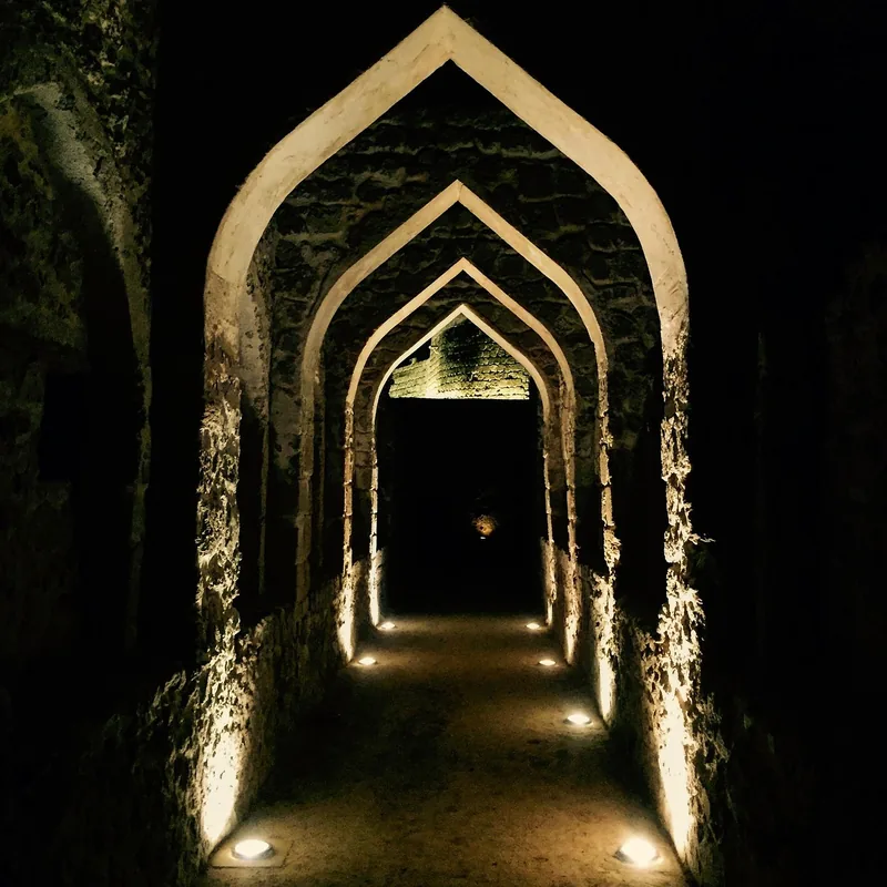 Portugiesisches Fort — Tempel der Pythons (Benin)