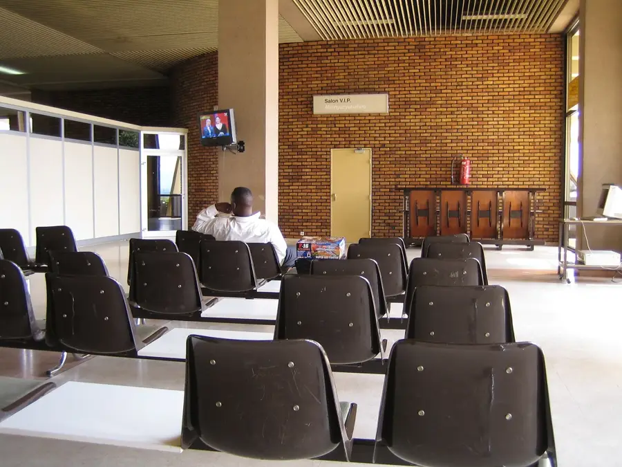 Fostul Palat Preziden?ial Kanombe — Lacul Rweru (Burundi)