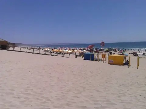 Fonte da Telha Beach