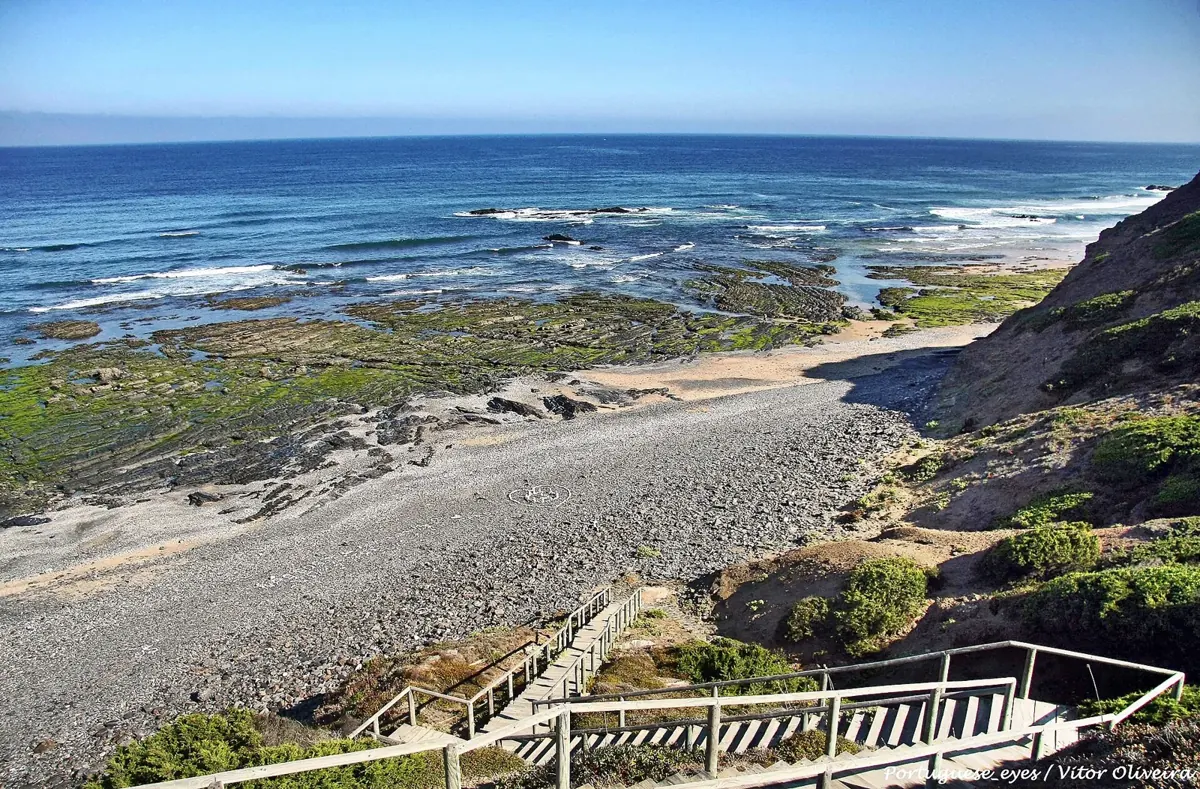 Praia de Vale dos Homens