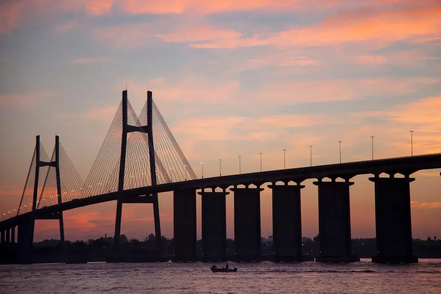 Rosario-Victoria-Brücke — Río Paraná (Argentinien)