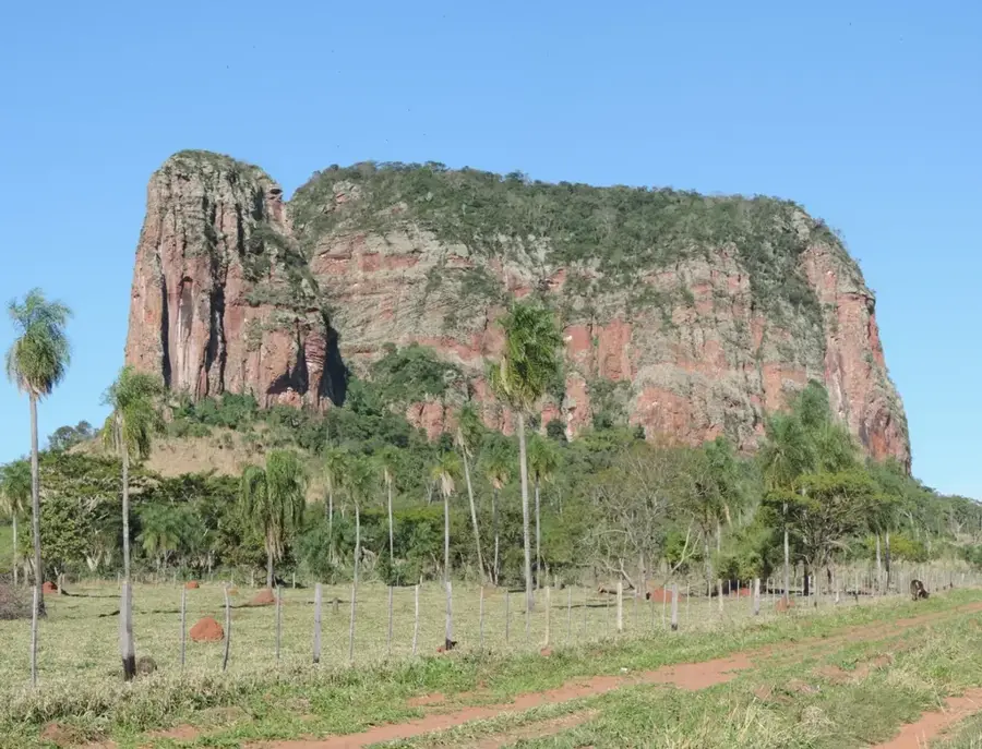 Cerro Memby — Río Apa (Paraguay)