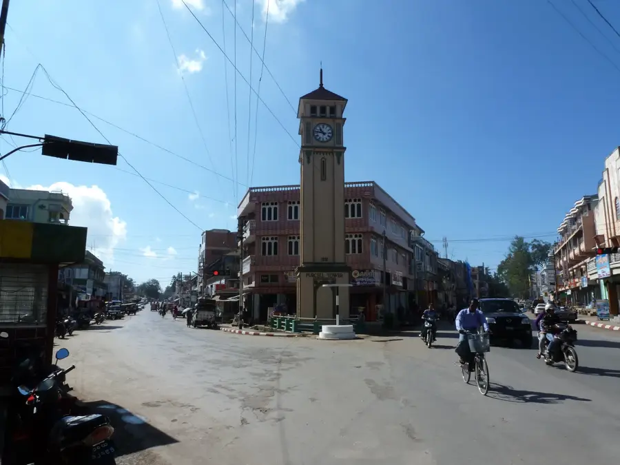 Fermele de Căpșuni Pyin Oo Lwin — Peștera Saddan (Myanmar (Birmania))
