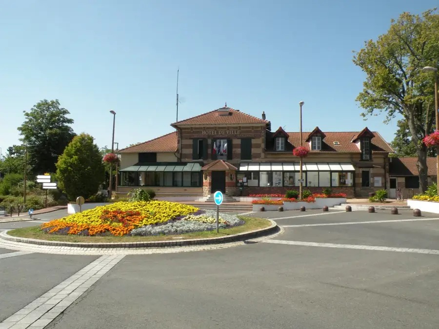 Éragny – city