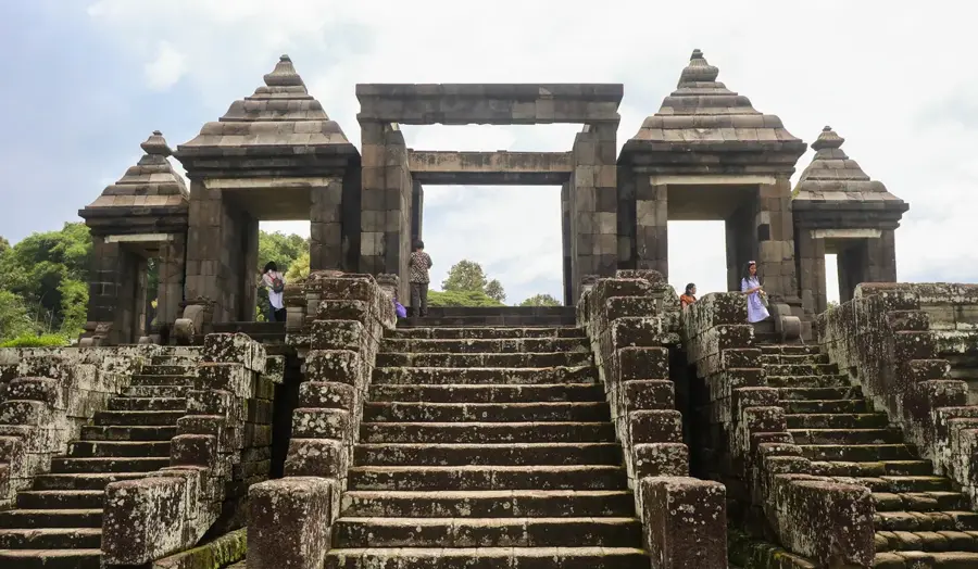 Palatul Ratu Boko — Yogyakarta (Indonezia)