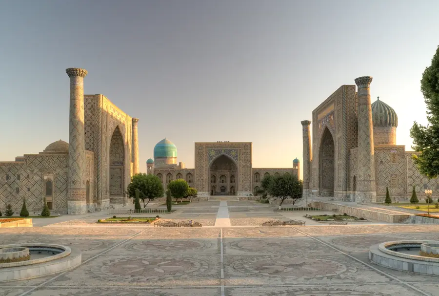 Registan — Zarafshan Range (Uzbekistan)