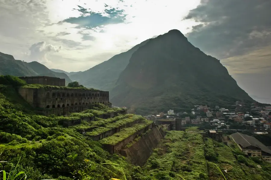 Überreste der Dreizehn Ebenen — Pingxi-Kohlenmine (Taiwan)
