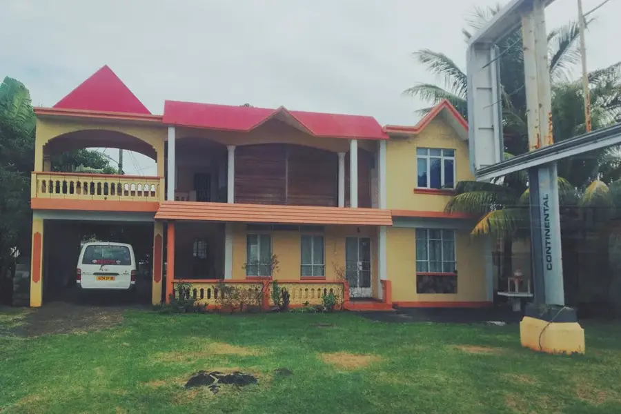 Riche Terre Industrial Zone — Pieter Both Mountain (Mauritius)