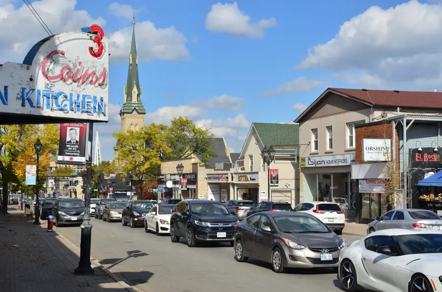 Richmond Hill — Sault Ste. Marie (Canada)