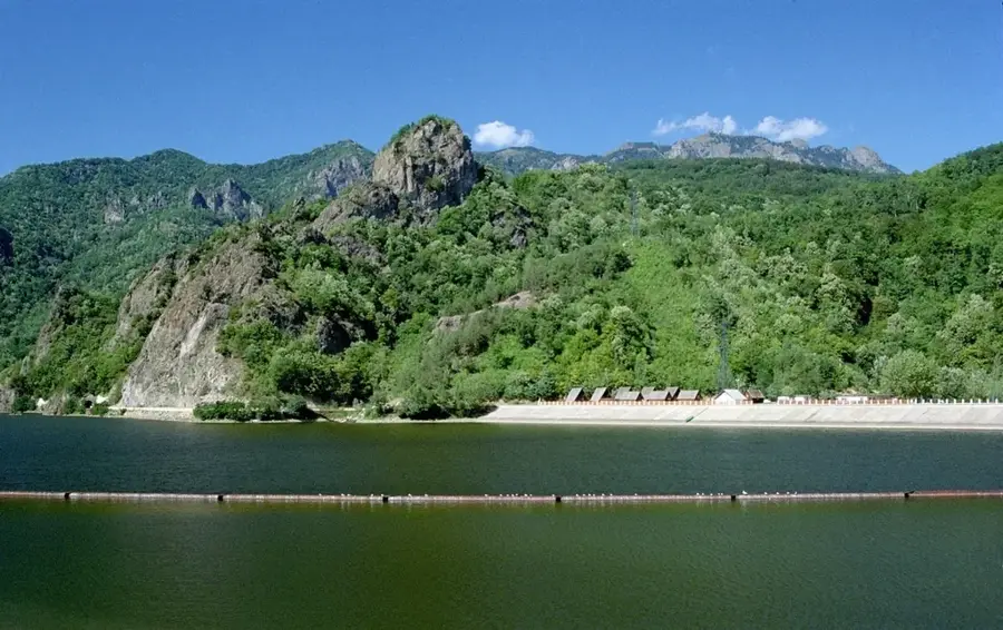 Parcul Național Cozia — Drăgășani (România)